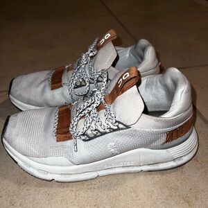 ON Women's Athletic Shoes - White and Brown